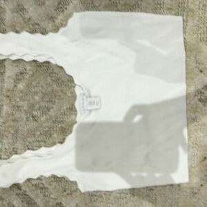 White Scallop-Handle Tote Bag - Unbranded